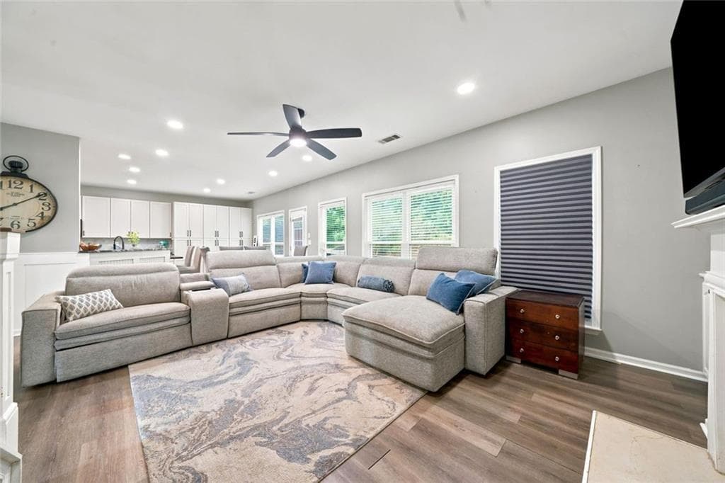 4 bedroom, 3 bathroom, 3,248 sq ft single family residence under contract at 855 Tibwin Place, Lawrenceville, GA 30045 — photo 9