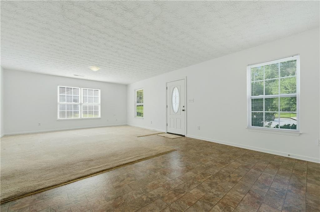 3 bedroom, 2 bathroom, 1,343 sq ft single family residence for sale at 6955 Satterlee Woods Lane, Austell, GA 30168 — photo 8