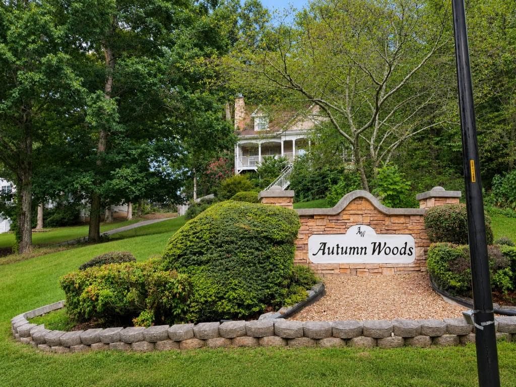 4 bedroom, 3 bathroom, 1,863 sq ft single family residence under contract at 3080 Autumn Woods Court, Douglasville, GA 30135