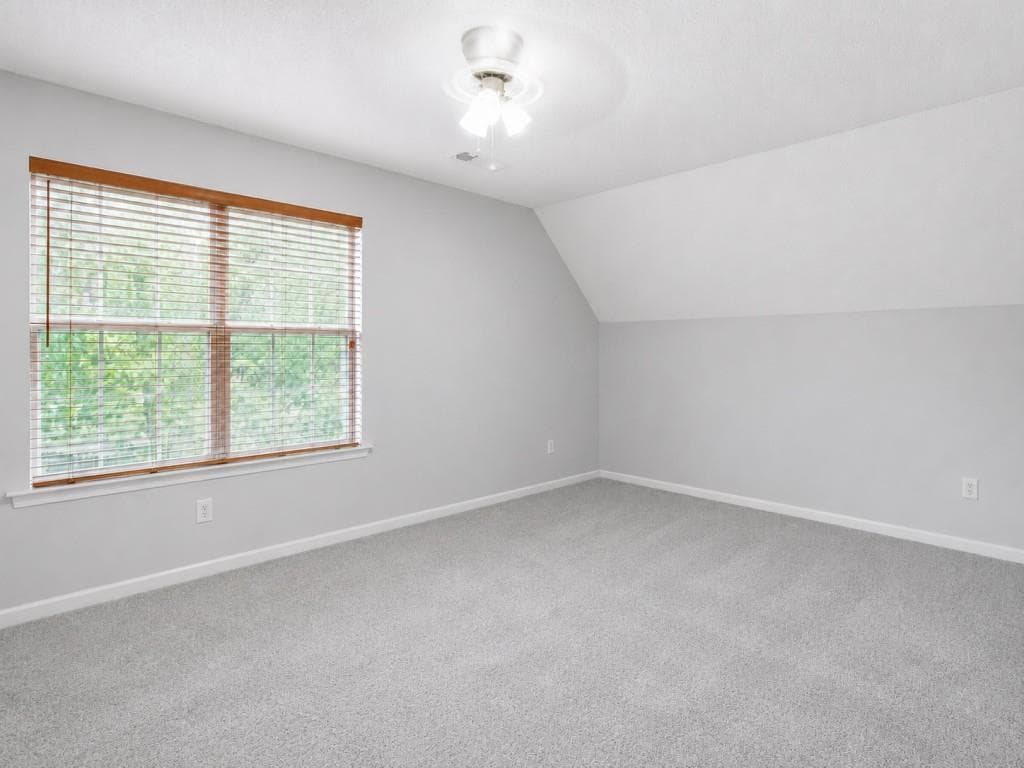 4 bedroom, 3 bathroom, 1,863 sq ft single family residence under contract at 3080 Autumn Woods Court, Douglasville, GA 30135 — photo 10