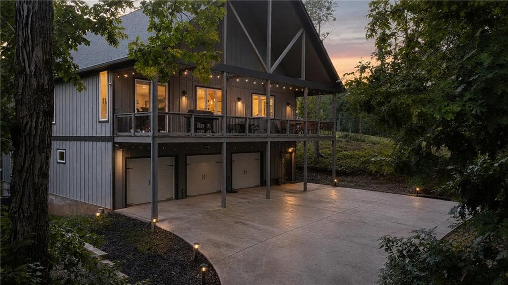 3 bedroom, 3 bathroom, 3,353 sq ft single family residence for sale at 201 Rocky Road, Dawsonville, GA 30534 — photo 8
