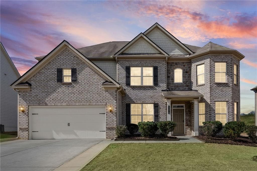5 bedroom, 4 bathroom, 3,506 sq ft single family residence for sale at 5470 Mirror Lake Drive, Cumming, GA 30028 — photo 2
