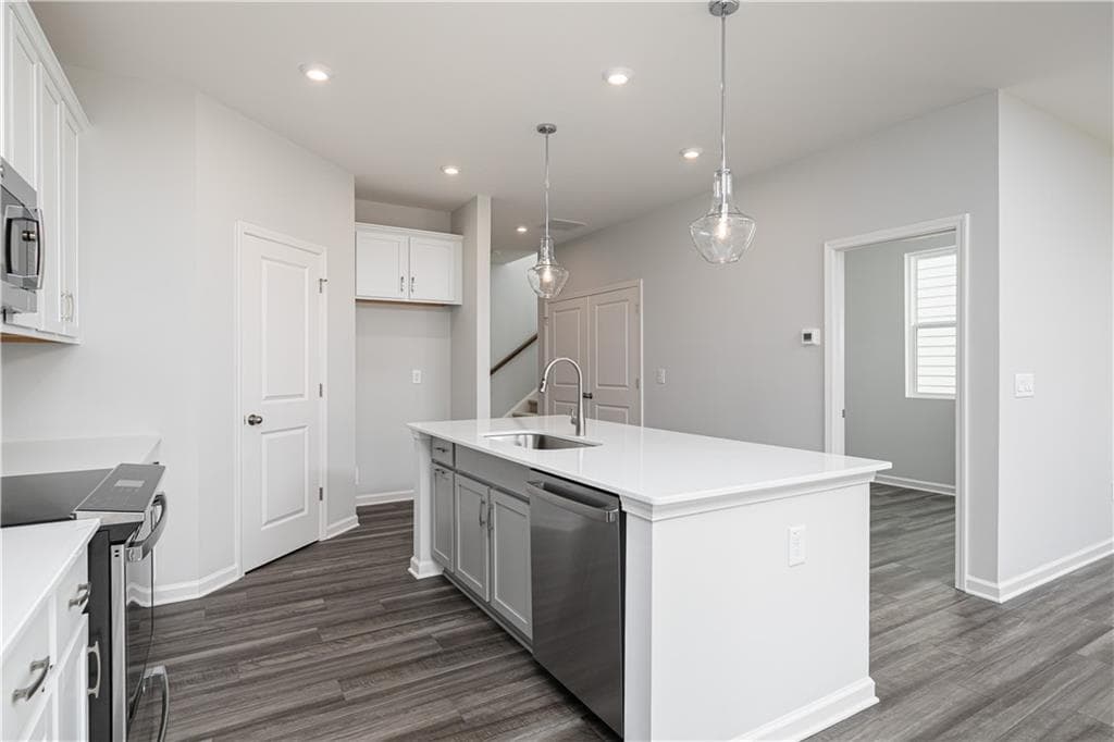 3 bedroom, 3 bathroom, 1,824 sq ft single family residence for sale at 3198 Croftside Commons, Powder Springs, GA 30127 — photo 10