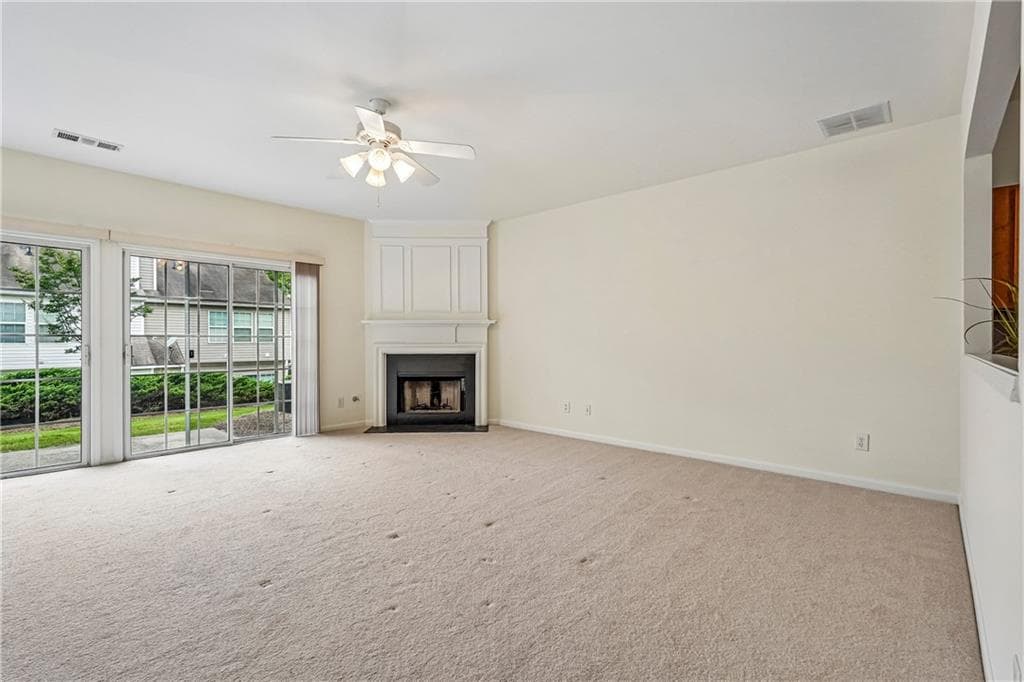 3 bedroom, 3 bathroom, 1,410 sq ft townhouse under contract at 945 Prestwyck Court, Alpharetta, GA 30004 — photo 7