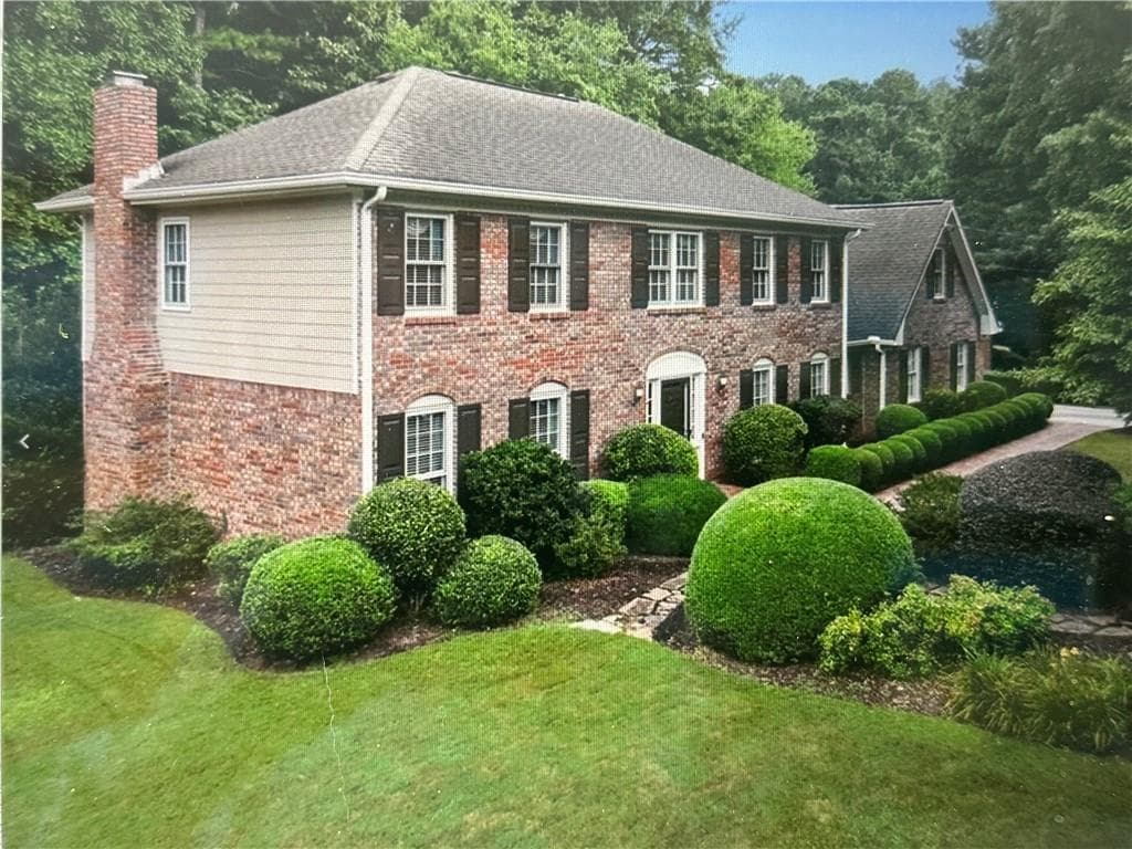 5 bedroom, 4 bathroom, 4,471 sq ft single family residence for rent at 5274 Wyntercreek Way, Dunwoody, GA 30338 for $6,000 a month — photo 2