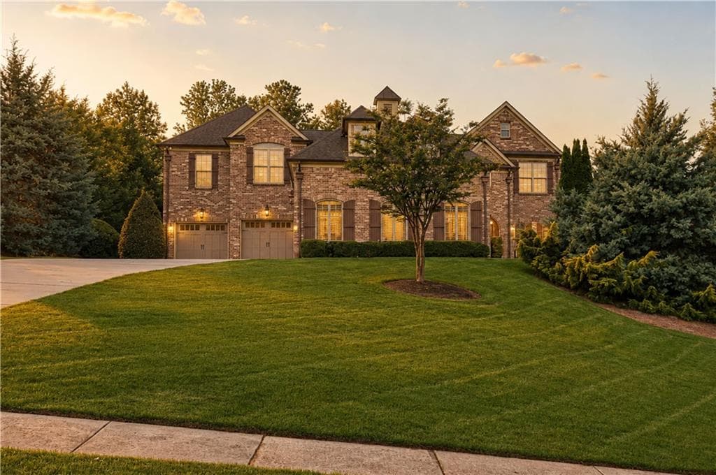 6 bedroom, 7 bathroom, 6,101 sq ft single family residence for sale at 6509 Snug Harbor Court, Flowery Branch, GA 30542 — photo 2