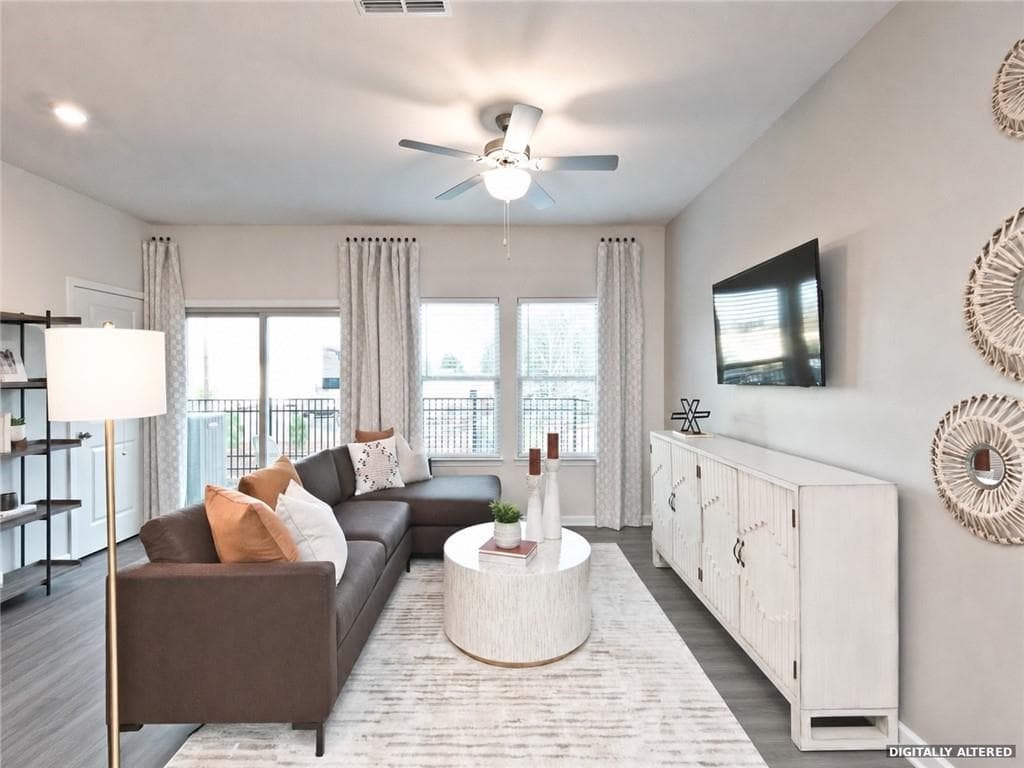 3 bedroom, 3 bathroom, 1,752 sq ft townhouse for sale at 1528 Purple Coneflower Avenue, Mableton, GA 30126 — photo 3