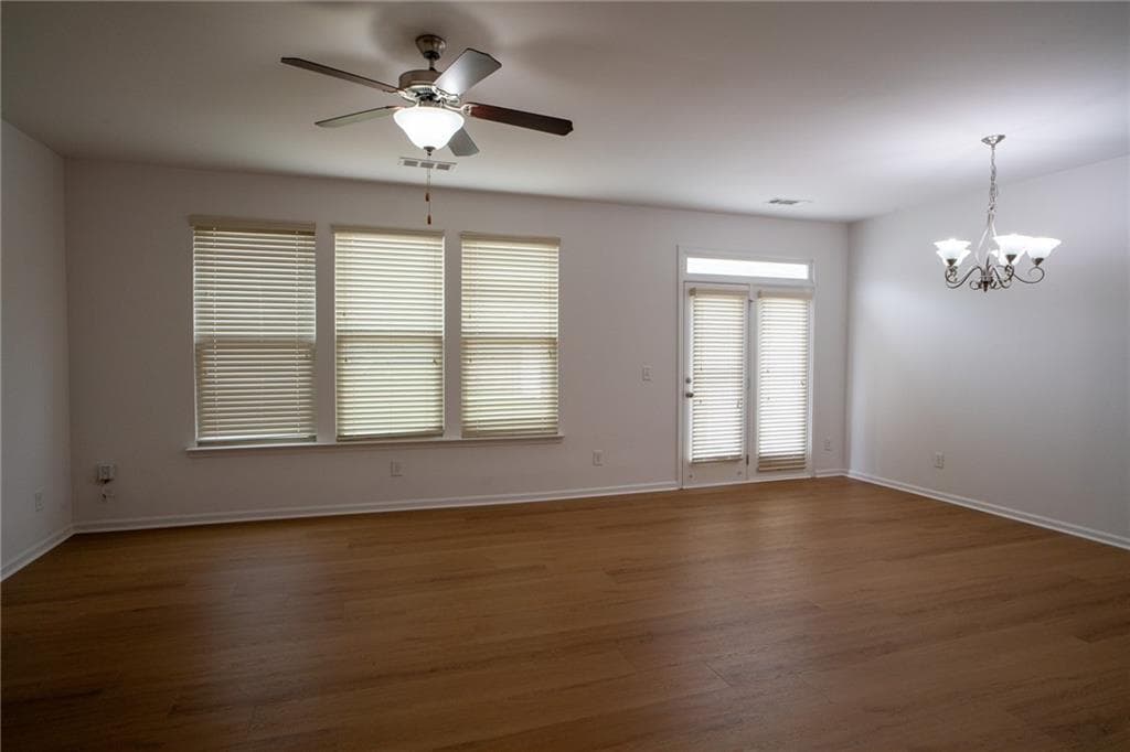 3 bedroom, 3 bathroom, 1,969 sq ft townhouse for sale at 2306 Bellyard Drive, Buford, GA 30519 — photo 5