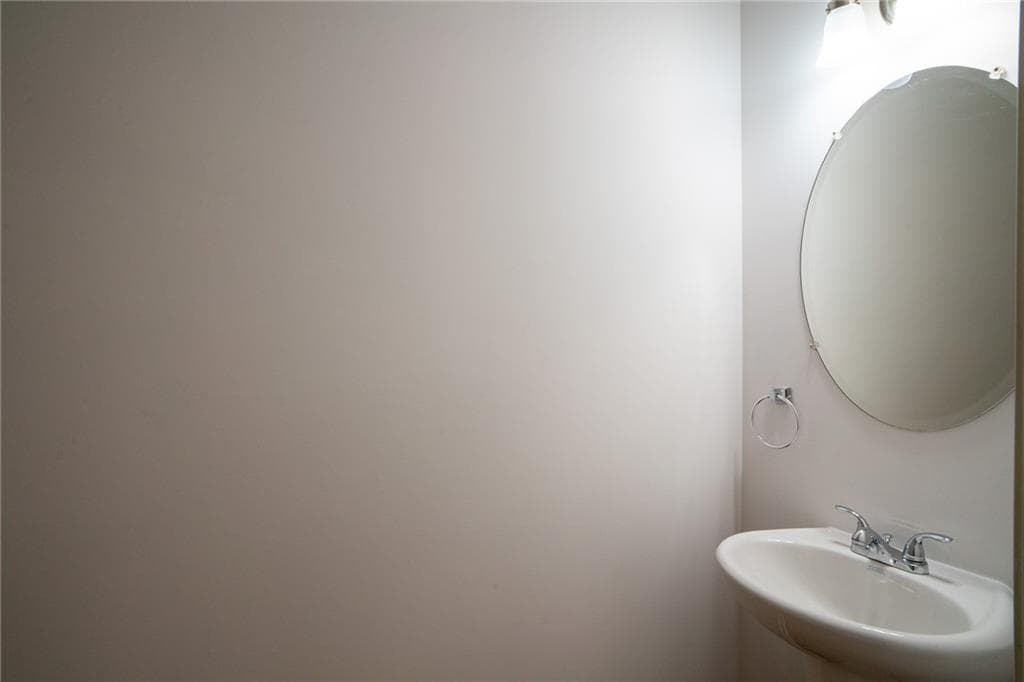 3 bedroom, 3 bathroom, 1,969 sq ft townhouse for sale at 2306 Bellyard Drive, Buford, GA 30519 — photo 9