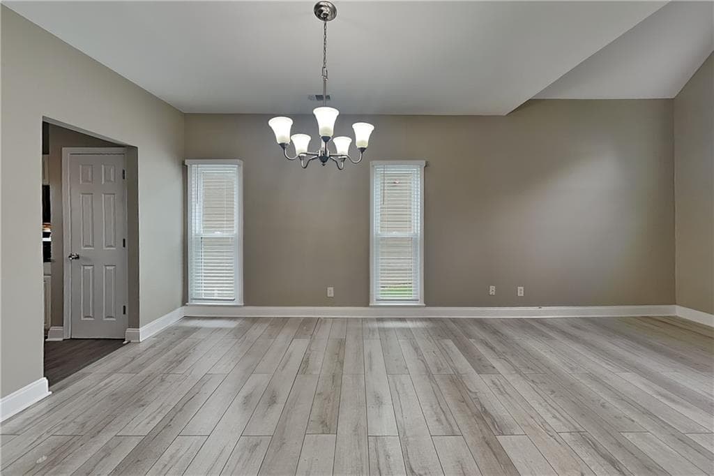 4 bedroom, 3 bathroom, 2,578 sq ft single family residence for rent at 1461 Rosewood Creek Drive, Marietta, GA 30066 for $2,745 a month — photo 4