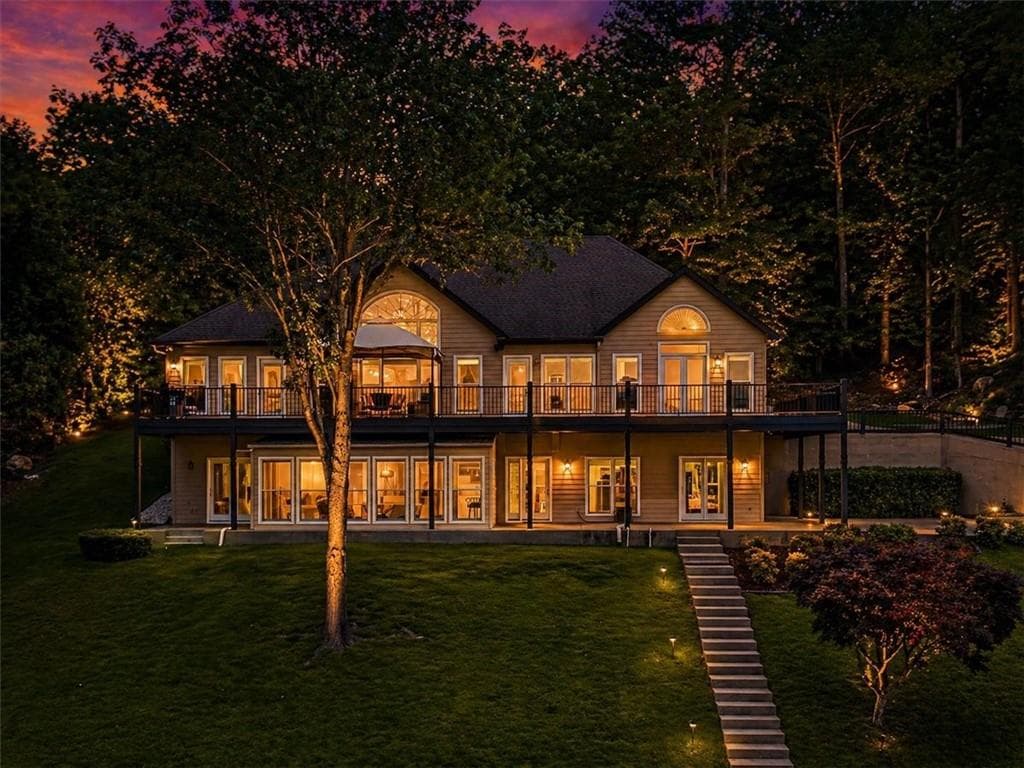 4 bedroom, 4 bathroom, 4,497 sq ft single family residence for sale at 3386 Small Woods Lane, Gainesville, GA 30506 — photo 4