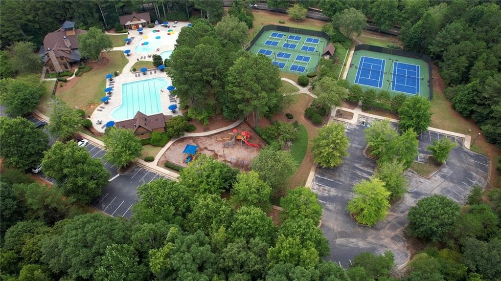 6 bedroom, 5 bathroom, 3,407 sq ft single family residence for sale at 1469 Granby Lane, Locust Grove, GA 30248 — photo 3