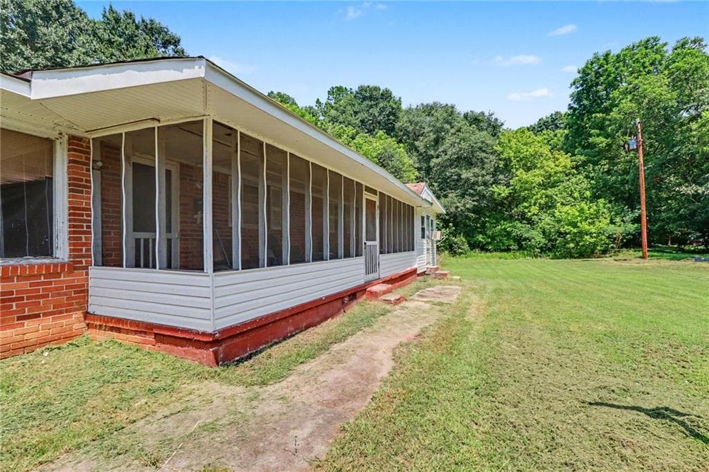 3 bedroom, 3 bathroom, 2,375 sq ft single family residence for sale at 931 Davenport Street, Cedartown, GA 30125 — photo 3