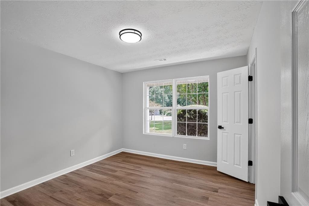 3 bedroom, 2 bathroom, 1,500 sq ft single family residence for sale at 2015 Jefferson Way, Mcdonough, GA 30252 — photo 10