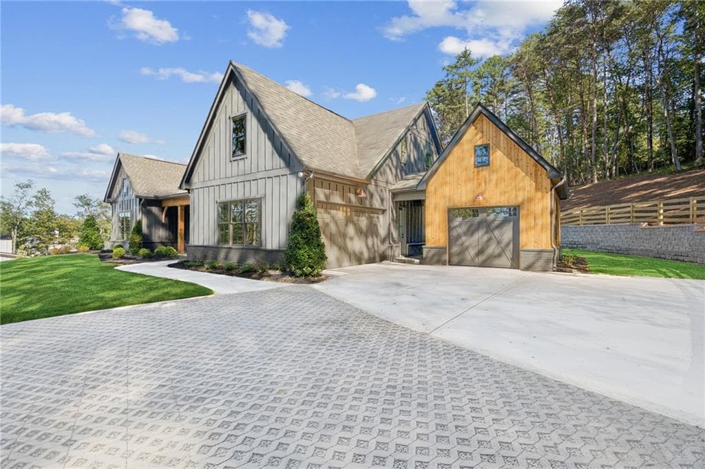5 bedroom, 4 bathroom, 3,514 sq ft single family residence under contract at 4440 K D Kruzel Drive, Cumming, GA 30041 — photo 4