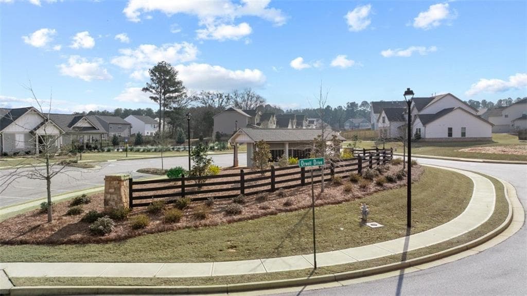 4 bedroom, 2 bathroom, 1,874 sq ft single family residence for sale at 105 Montgomery Drive, Stockbridge, GA 30281 — photo 6