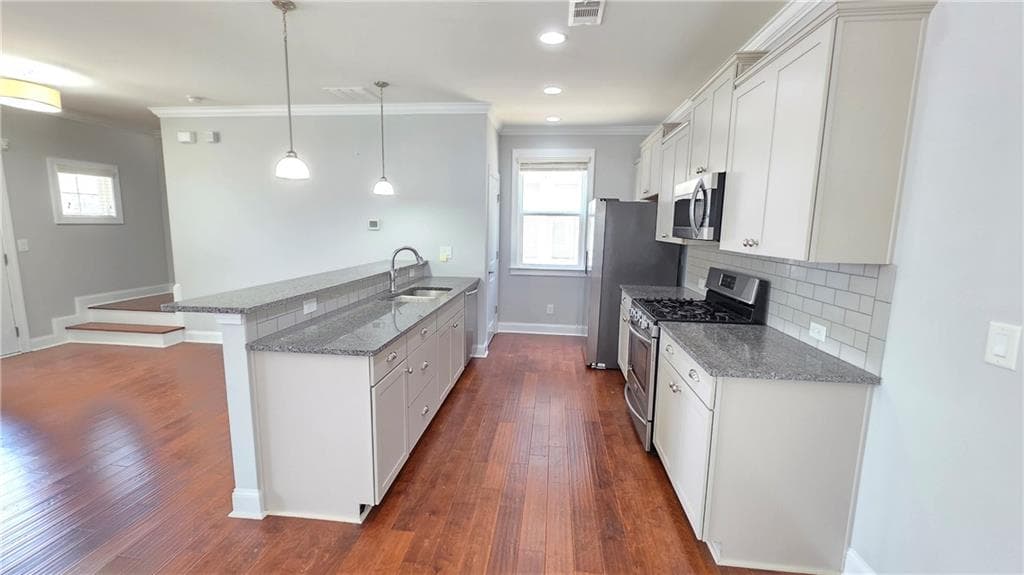 3 bedroom, 3 bathroom, 1,915 sq ft single family residence for sale at 2339 Village Grove Drive, Suwanee, GA 30024 — photo 8