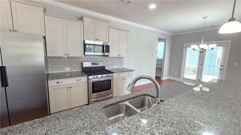 3 bedroom, 3 bathroom, 1,915 sq ft single family residence for sale at 2339 Village Grove Drive, Suwanee, GA 30024 — photo 10