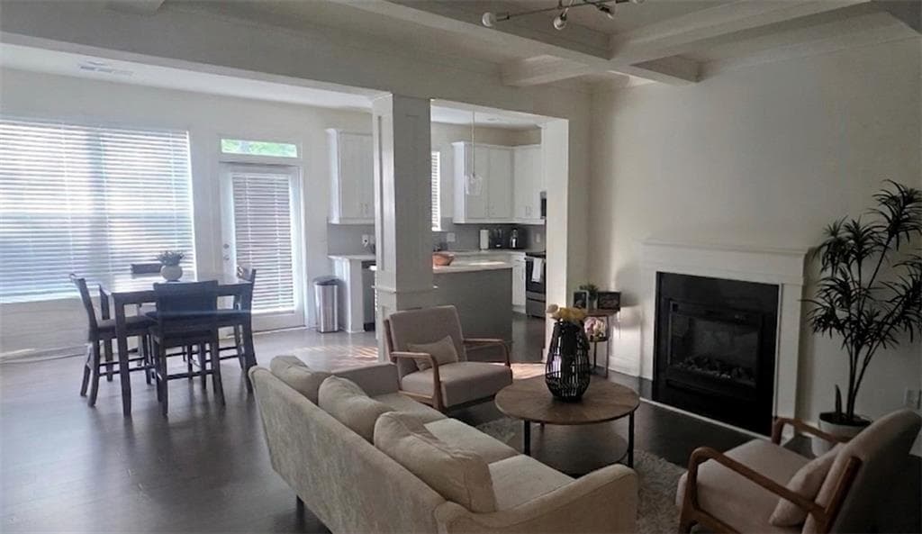 3 bedroom, 3 bathroom, 1,818 sq ft townhouse for sale at 79 Auburn Valley Way, Auburn, GA 30011 — photo 3