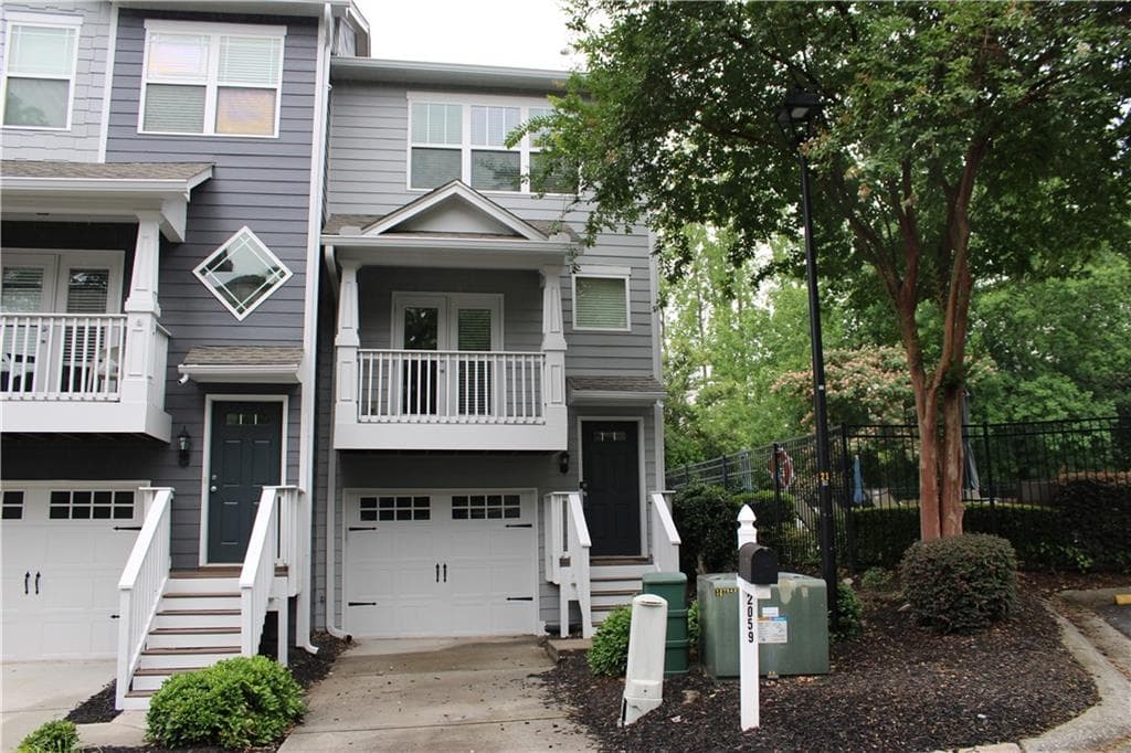 3 bedroom, 4 bathroom townhouse for rent at 2059 Liberty Court, Atlanta, GA 30318 for $2,700 a month — photo 6