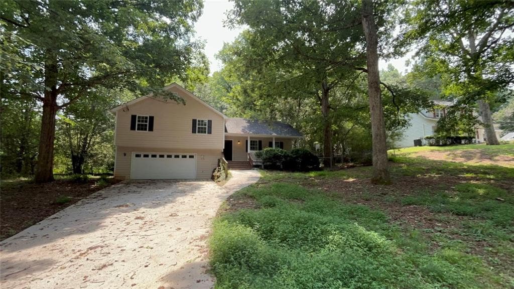 4324 Saddlecreek Court