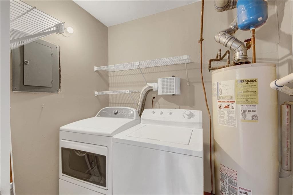 2 bedroom, 2 bathroom, 1,223 sq ft condominium for sale at 702 Glenleaf Drive, Peachtree Corners, GA 30092 — photo 6
