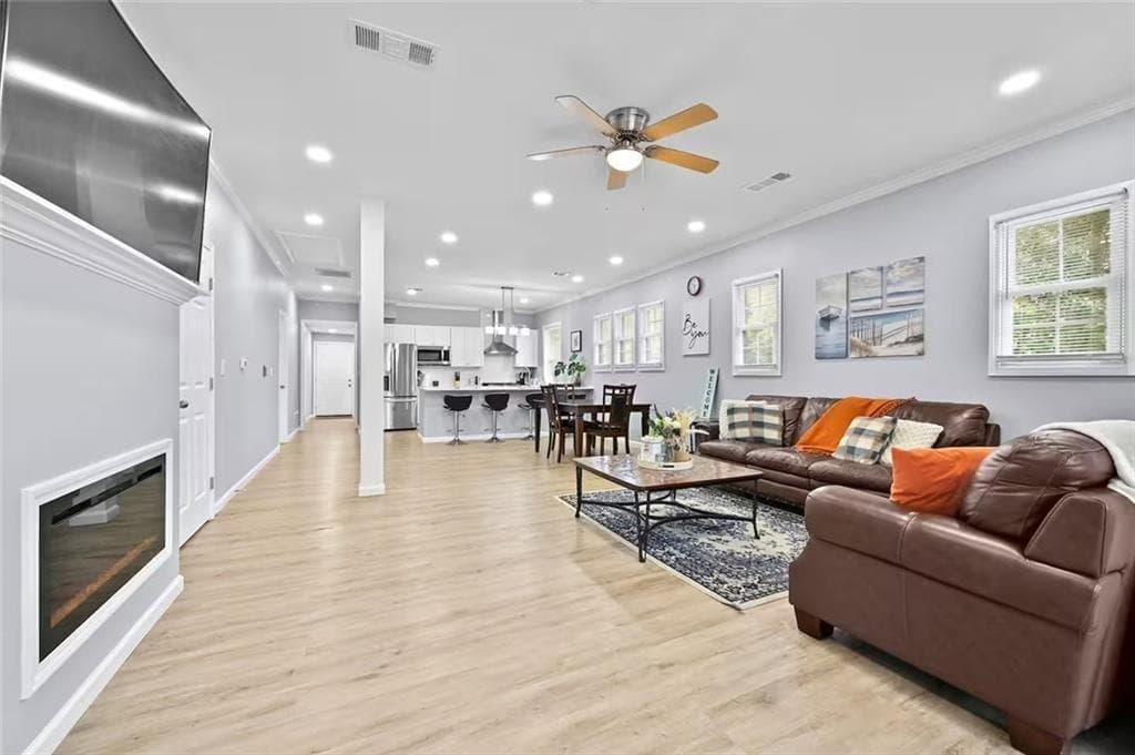 3 bedroom, 2 bathroom, 1,580 sq ft single family residence for sale at 1405 North Avenue, Atlanta, GA 30318 — photo 2