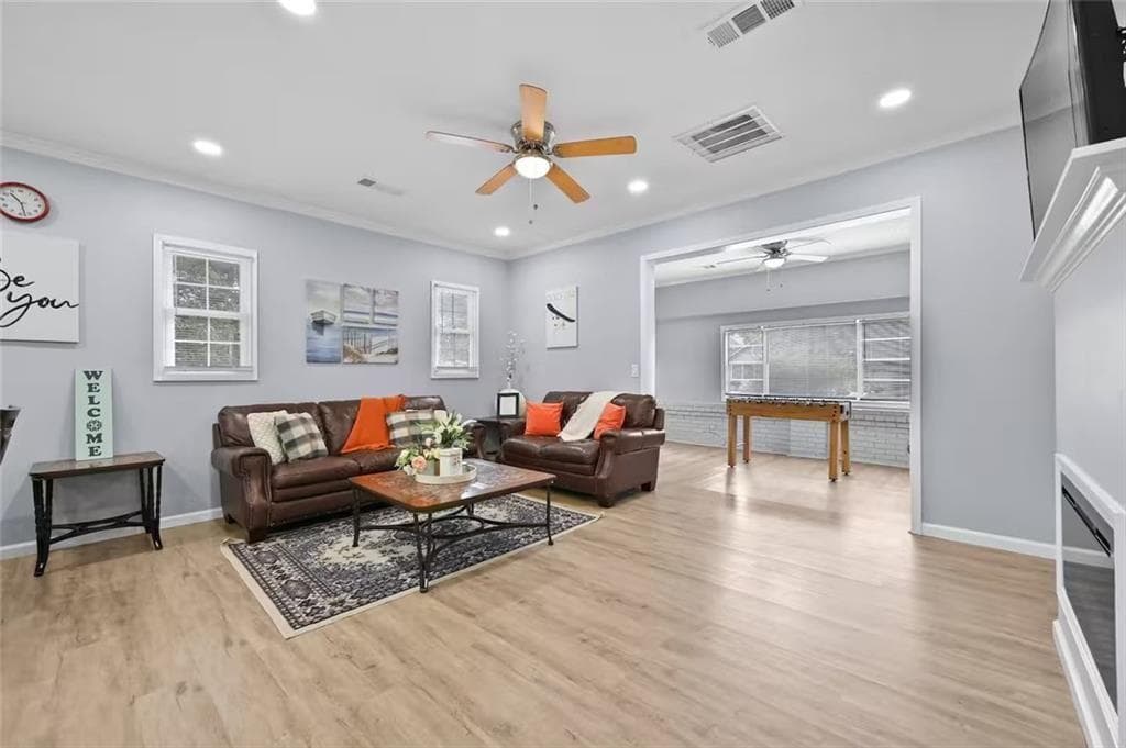 3 bedroom, 2 bathroom, 1,580 sq ft single family residence for sale at 1405 North Avenue, Atlanta, GA 30318 — photo 4