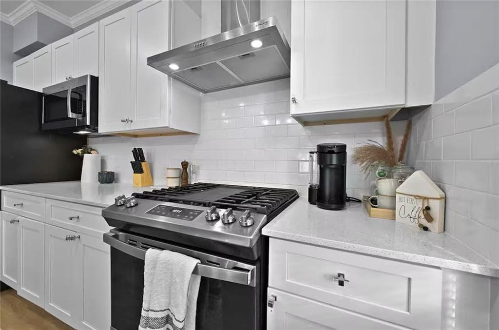 3 bedroom, 2 bathroom, 1,580 sq ft single family residence for sale at 1405 North Avenue, Atlanta, GA 30318 — photo 8