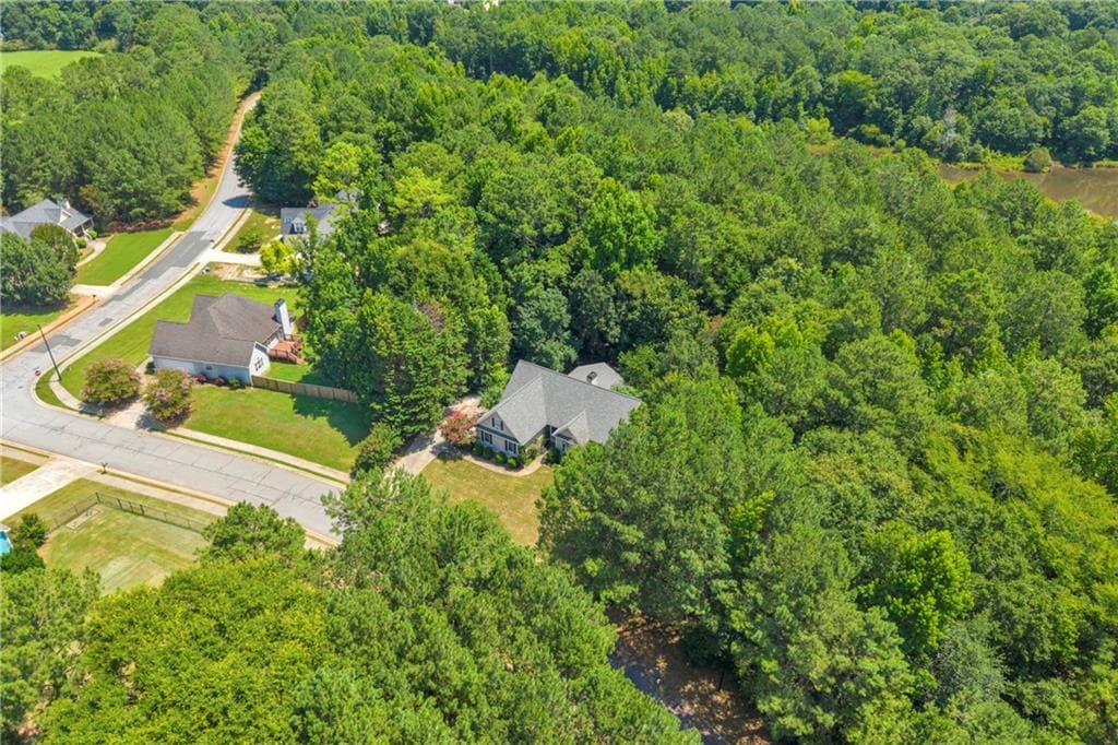 4 bedroom, 2 bathroom, 1,755 sq ft single family residence for sale at 905 Daisy Lane, Athens, GA 30605 — photo 3