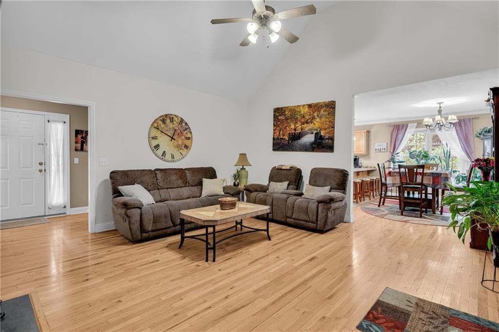 4 bedroom, 2 bathroom, 1,755 sq ft single family residence for sale at 905 Daisy Lane, Athens, GA 30605 — photo 9