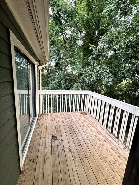 2 bedroom, 2 bathroom, 1,270 sq ft condominium for sale at 4618 Vinings Central Run 138, Atlanta, GA 30339 — photo 6