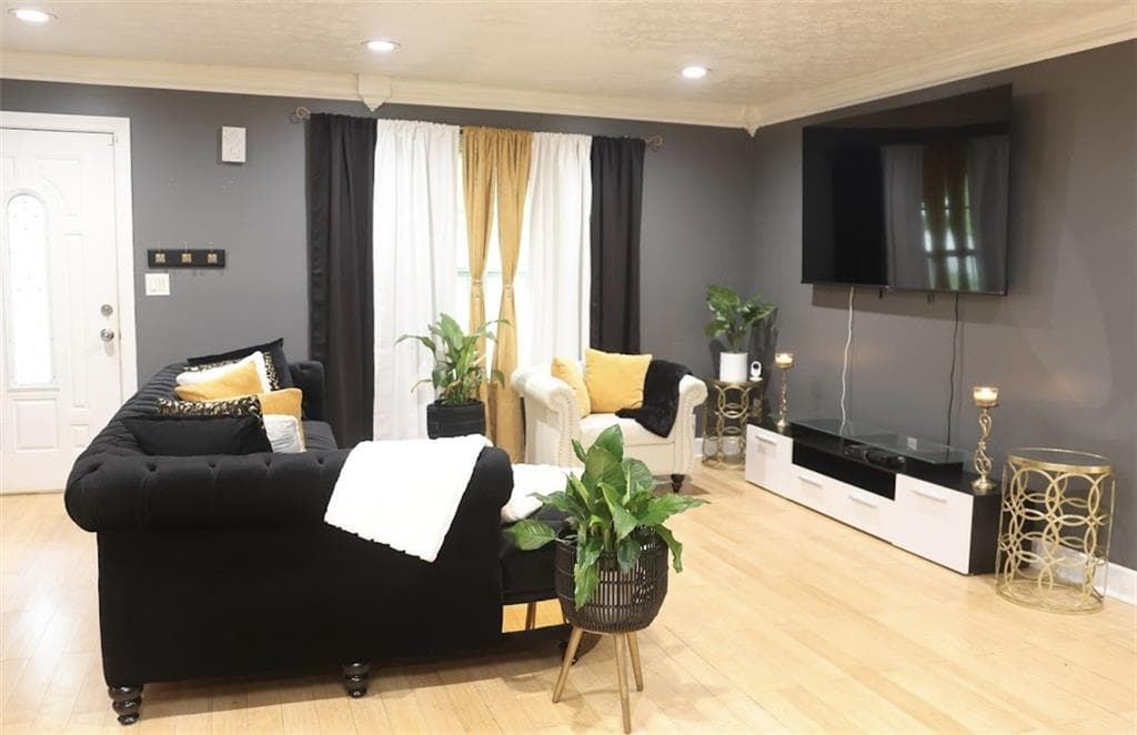3 bedroom, 2 bathroom, 1,470 sq ft single family residence for sale at 2945 Highway 20, Conyers, GA 30013 — photo 5