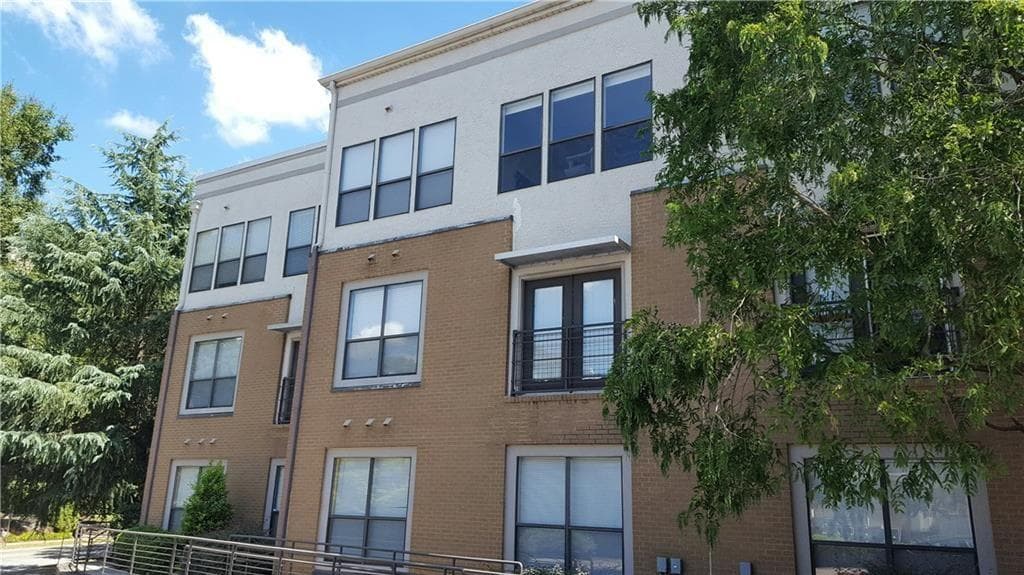 1 bedroom, 1 bathroom, 900 sq ft condominium for rent at 821 Ralph Mcgill Boulevard 3413, Atlanta, GA 30306 for $1,600 a month — photo 1 of 53