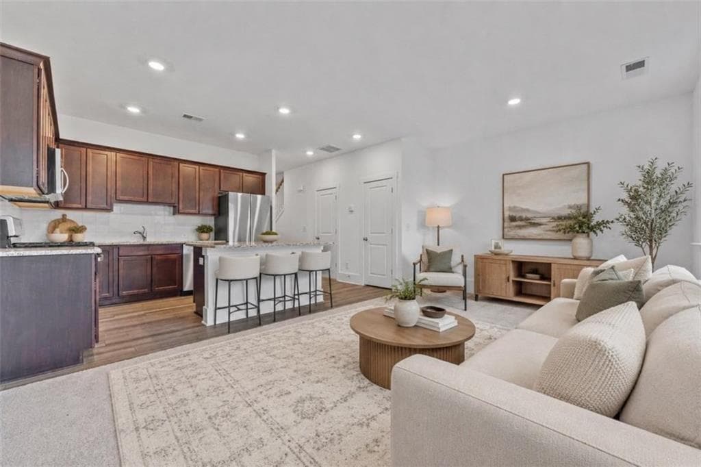 3 bedroom, 3 bathroom, 1,480 sq ft townhouse under contract at 1512 Parks Edge Lane, Atlanta, GA 30318 — photo 3
