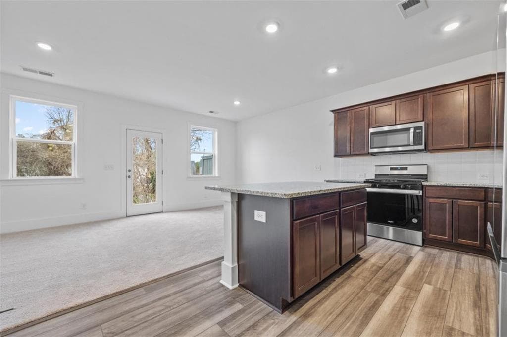 3 bedroom, 3 bathroom, 1,480 sq ft townhouse under contract at 1512 Parks Edge Lane, Atlanta, GA 30318 — photo 5