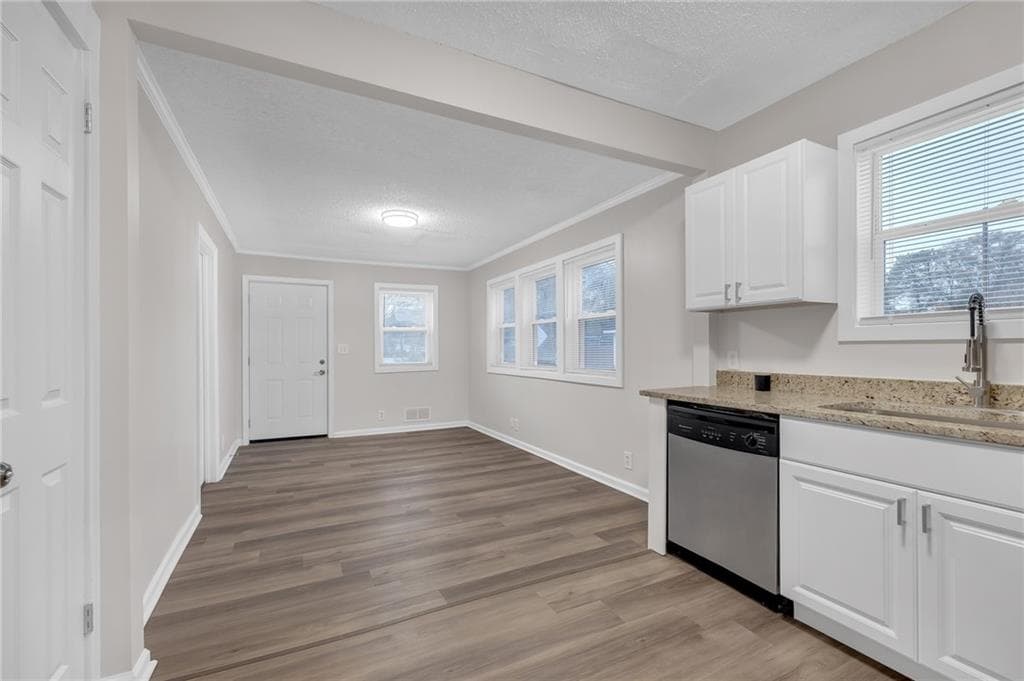 3 bedroom, 2 bathroom, 1,295 sq ft single family residence for sale at 1683 Candler Road, Decatur, GA 30032 — photo 10