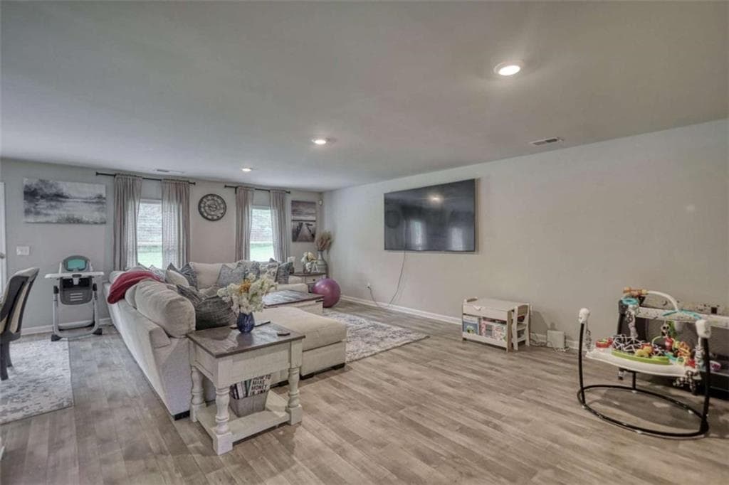 4 bedroom, 3 bathroom, 2,427 sq ft single family residence for sale at 95 Bridgemill Drive, Covington, GA 30014 — photo 3