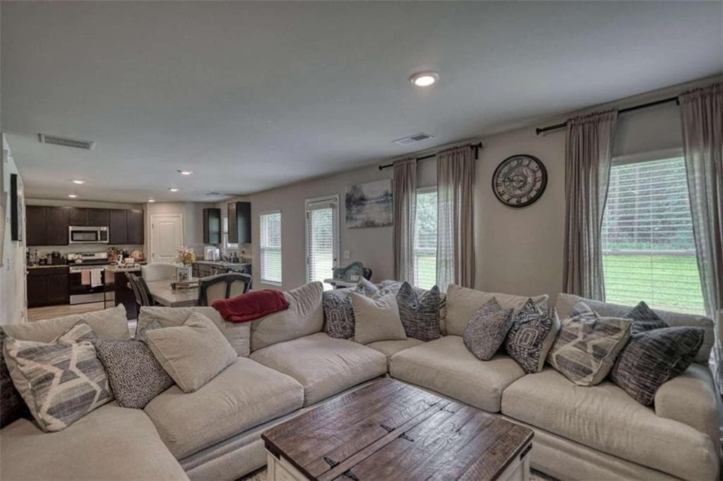 4 bedroom, 3 bathroom, 2,427 sq ft single family residence for sale at 95 Bridgemill Drive, Covington, GA 30014 — photo 9