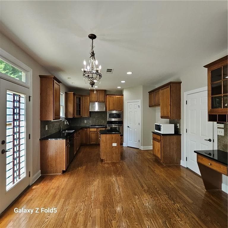 5 bedroom, 3 bathroom, 3,021 sq ft single family residence for rent at 4598 Arbor Crest Place, Suwanee, GA 30024 for $3,500 a month — photo 10