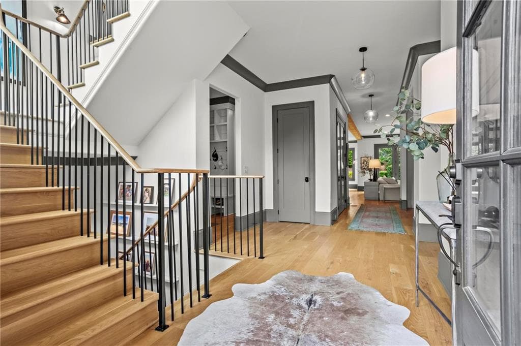 5 bedroom, 5 bathroom, 5,272 sq ft single family residence under contract at 1542 Trentwood Place, Atlanta, GA 30319 — photo 4