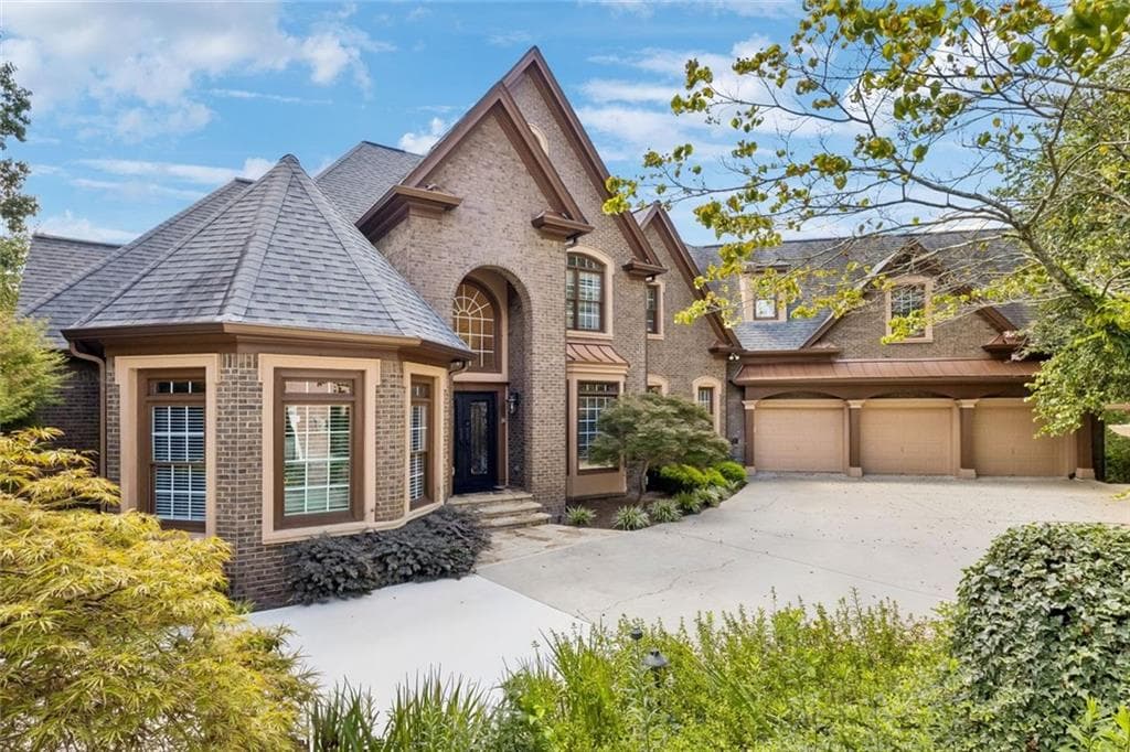 4 bedroom, 6 bathroom, 8,070 sq ft single family residence sold at 3313 Pristine Point, Dacula, GA 30019