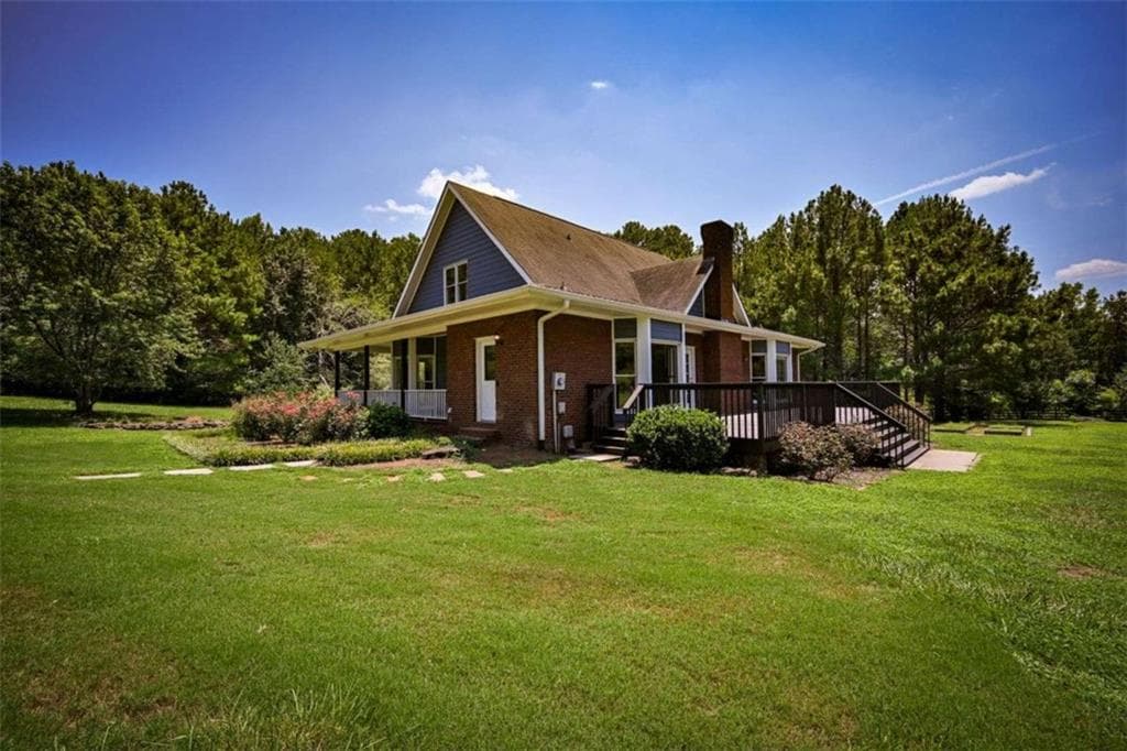 4 bedroom, 3 bathroom, 2,329 sq ft single family residence for sale at 160 River Lane, Covington, GA 30016 — photo 5