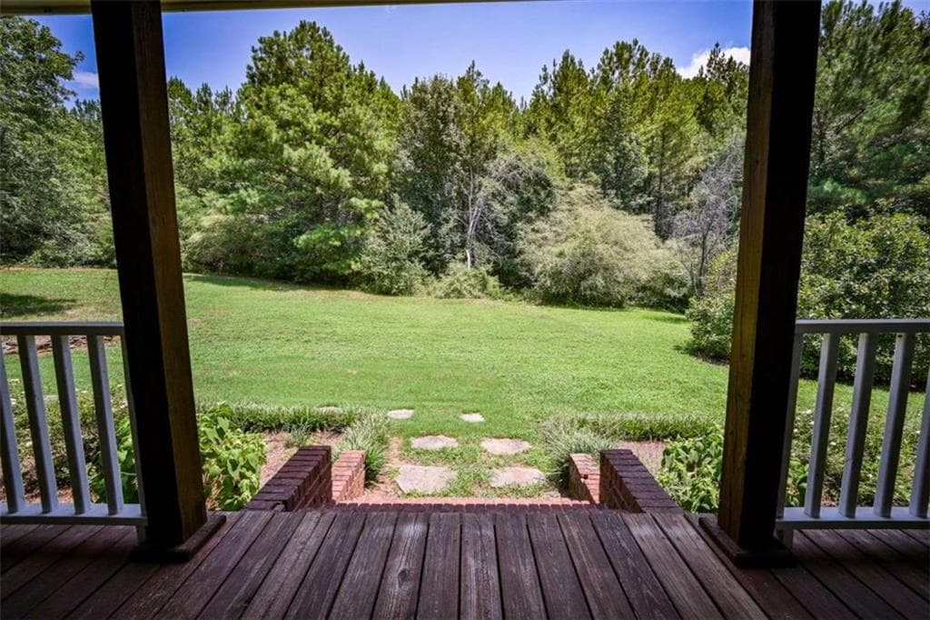 4 bedroom, 3 bathroom, 2,329 sq ft single family residence for sale at 160 River Lane, Covington, GA 30016 — photo 8