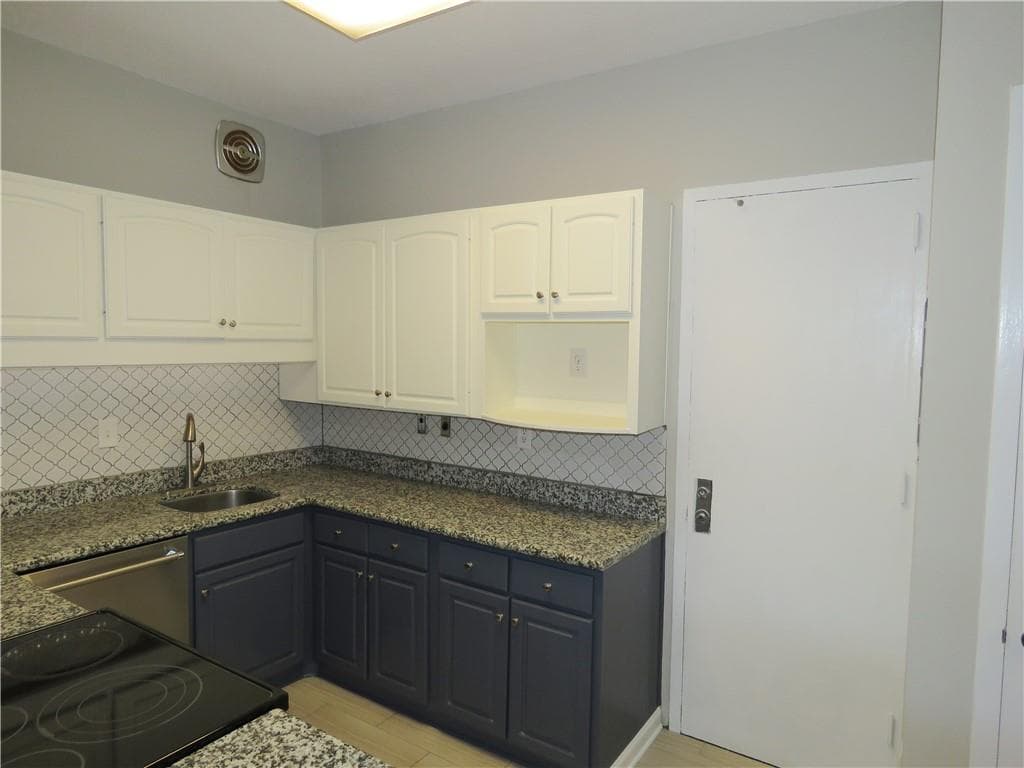 2 bedroom, 1 bathroom, 1,150 sq ft condominium for sale at 130 26th Street 511, Atlanta, GA 30309 — photo 5