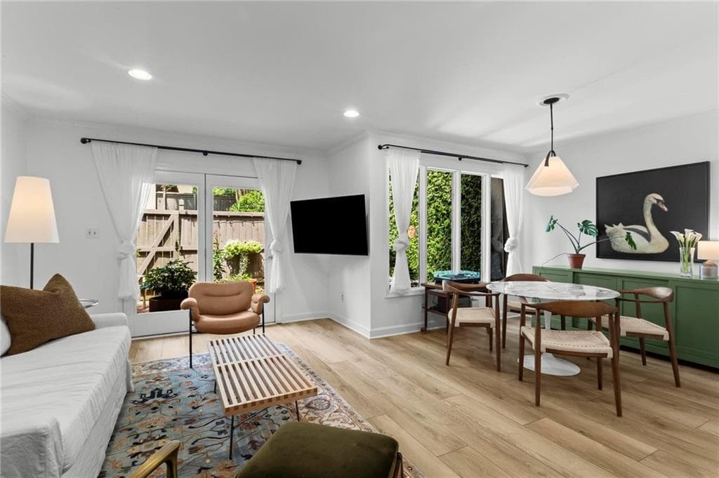 2 bedroom, 3 bathroom, 1,588 sq ft townhouse under contract at 59 Ivy Trail, Atlanta, GA 30342 — photo 4