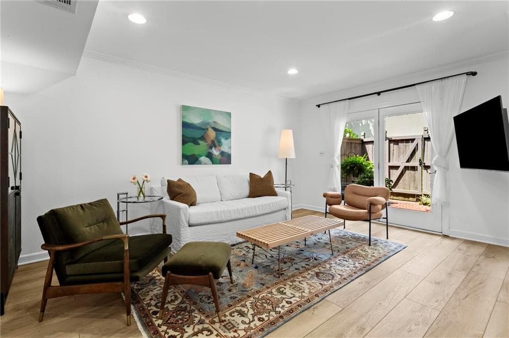 2 bedroom, 3 bathroom, 1,588 sq ft townhouse under contract at 59 Ivy Trail, Atlanta, GA 30342 — photo 5