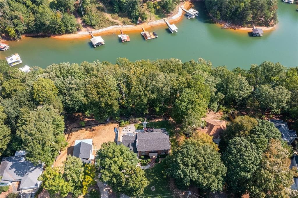 4 bedroom, 3 bathroom, 5,152 sq ft single family residence for sale at 2527 Venture Circle, Gainesville, GA 30506 — photo 7