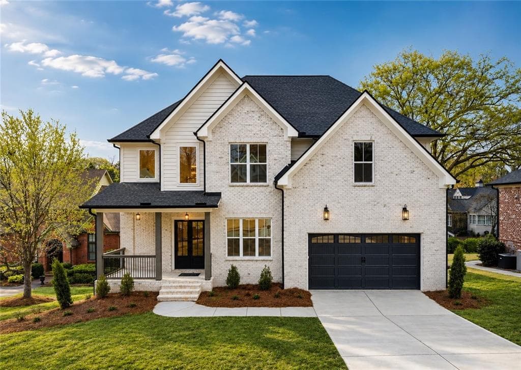 6 bedroom, 5 bathroom, 3,952 sq ft single family residence for sale at 318 Vinings Walk, Gainesville, GA 30501