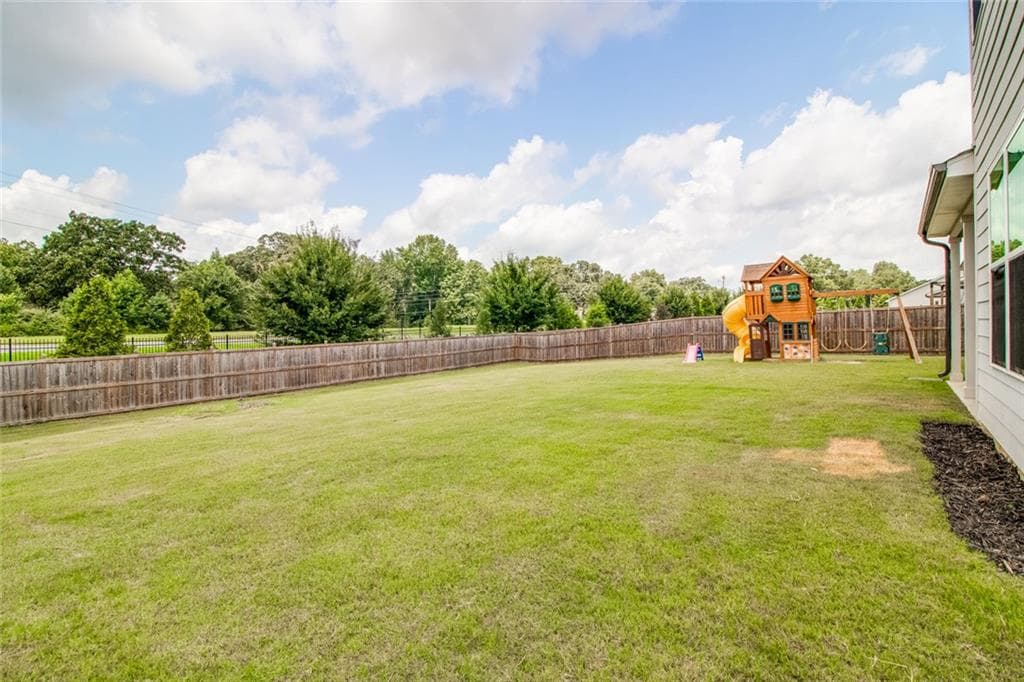 5 bedroom, 4 bathroom, 3,454 sq ft single family residence for sale at 288 cattail lane Lane, Winder, GA 30680 — photo 7